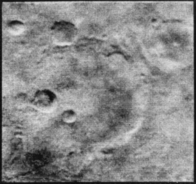 an image of the lunar surface taken by Mariner 4 shows no evidence canals.