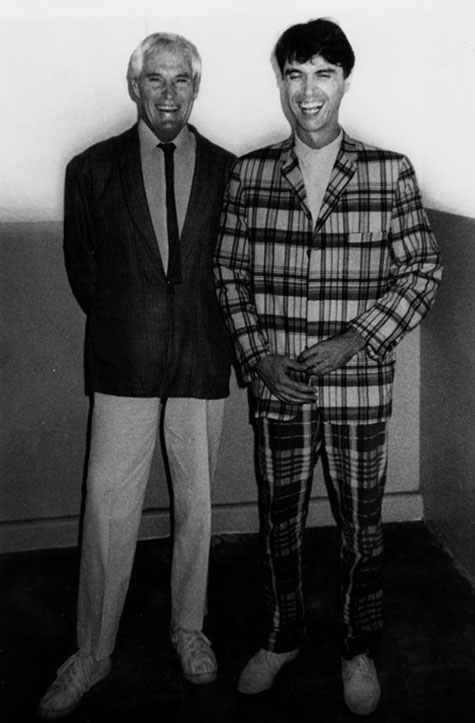 David Byrne, musician with the band Talking Heads, with a friend. 