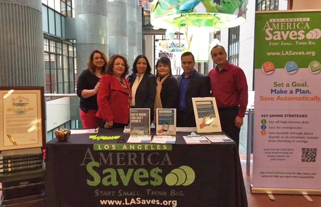 LA Saves Volunteers at Central Library