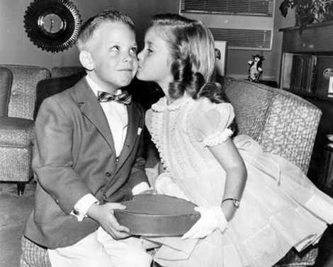 Jimmie Fox kisses Kathy Donovan