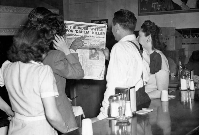 Newspaper headlines on the Black Dahlia