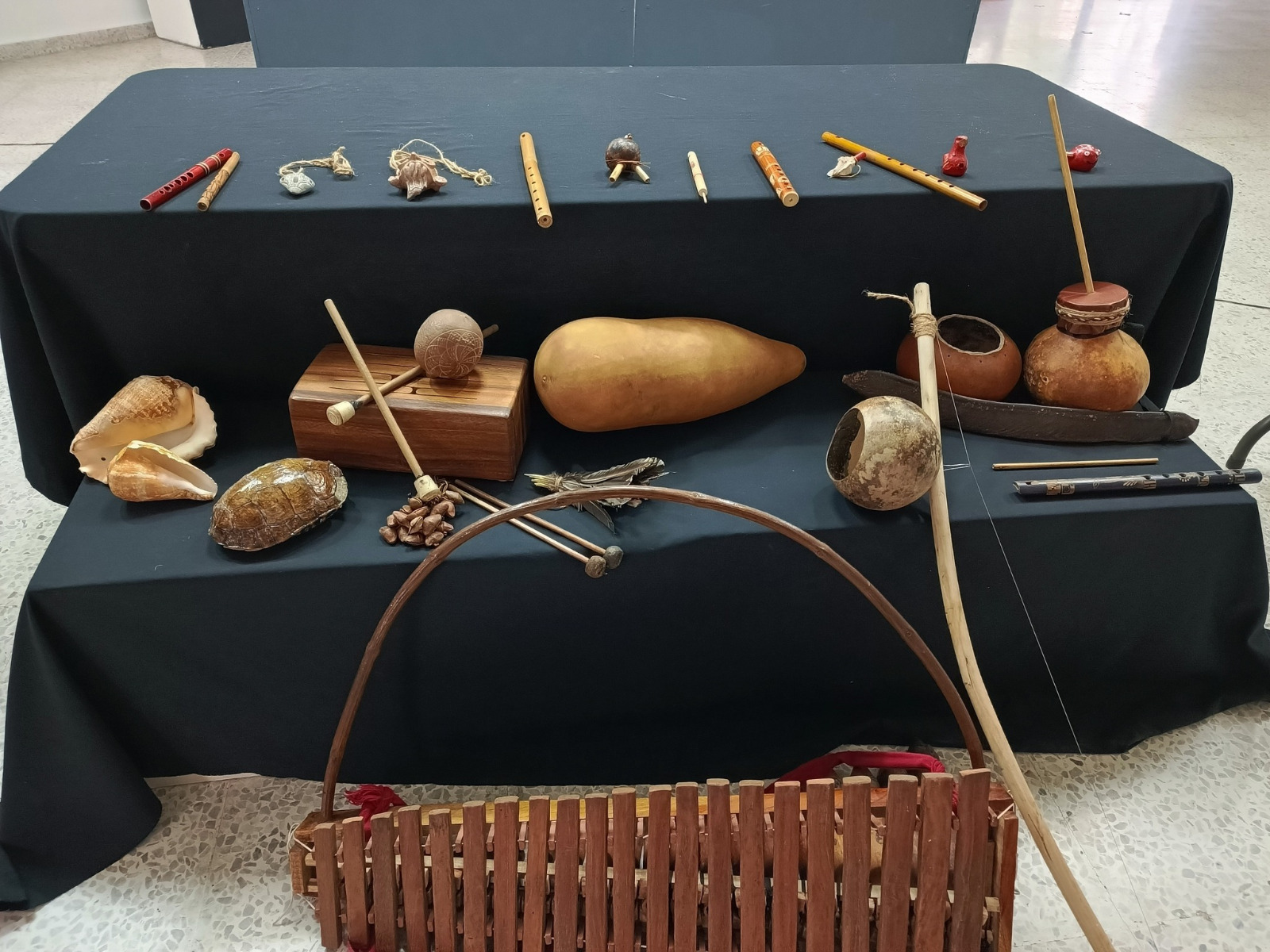Muestra de instrumentos musicales ancestrales