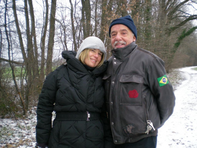 Paulo Coelho y su esposa Christina Oiticica.
