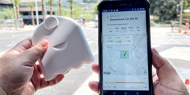 AirBeam3 and a smart phone