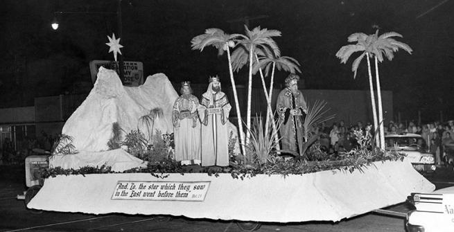 three wise men on a float
