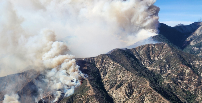 The Eaton Fire burning up the slopes of Mount Wilson