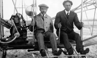 wright brothers in flight