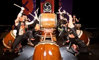 Taiko drummers and drums
