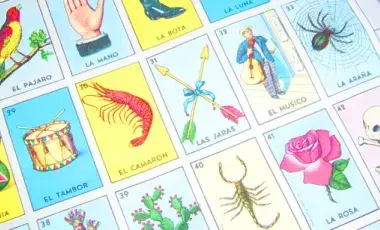 A multi-colored loteria card.