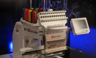 serger style sewing machine