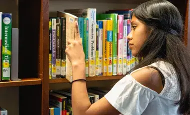 teen, volunteering, library
