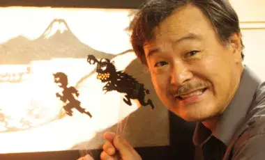 Mr. Seki showing his shadow puppets.