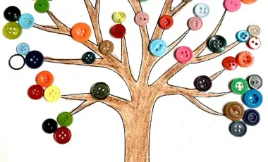 Tree with buttons on branches