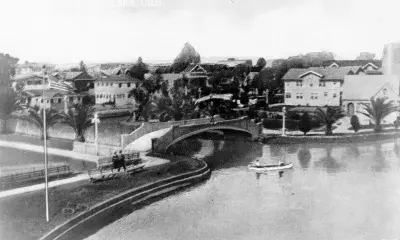 Los Angeles Venice canals dream up by Abbot Kinney, 1922