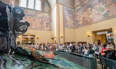Crowd gathers around largest pop-up book