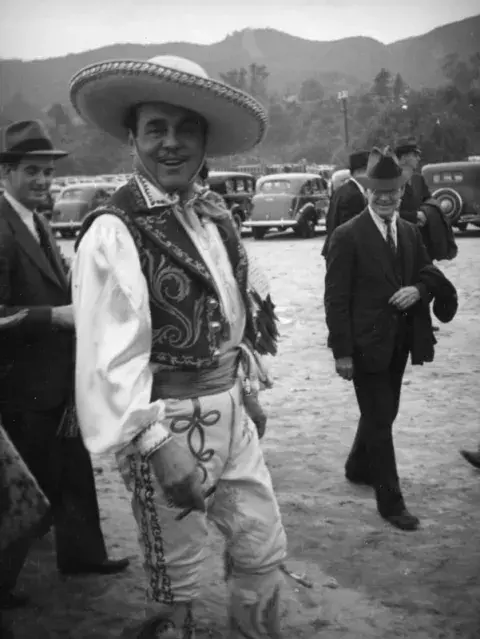 Leo Carillo
