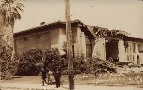 Postcard shows the destruction of the Santa Barbara Public Library