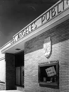 Robertson branch library exterior