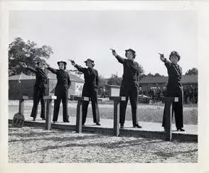 Susan training with fellow WAVES