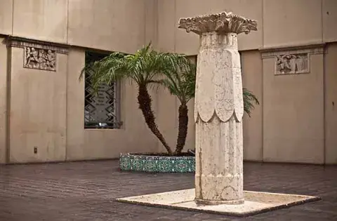 Re-creation of the original Children’s Courtyard in Bradley Wing