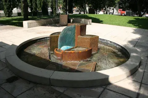 Laddie John Dill and Mineo Mizuno: Fountain in Maguire Garden