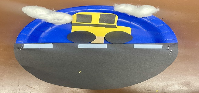 A paper school bus craft 