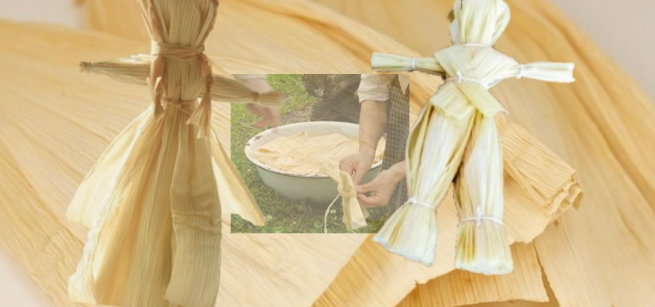 image of two corn husk dolls