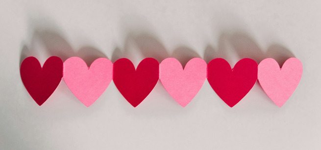 Red and pink paper hearts
