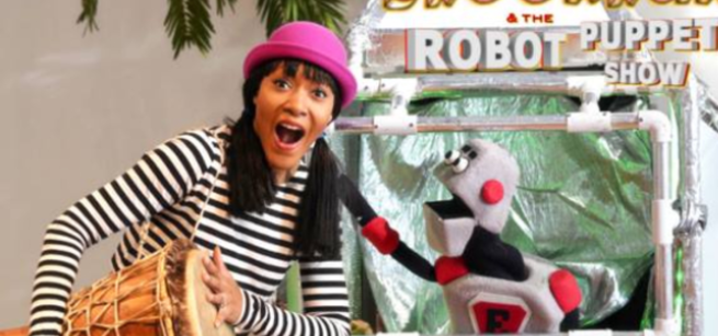 snookuk with a robot puppet