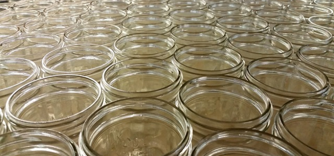 many glass mason jars in a row, Image by jaymethunt from Pixabay
