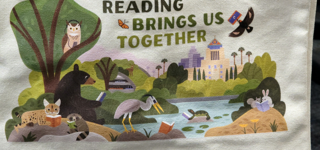 A photo of the Summer with the library totebag