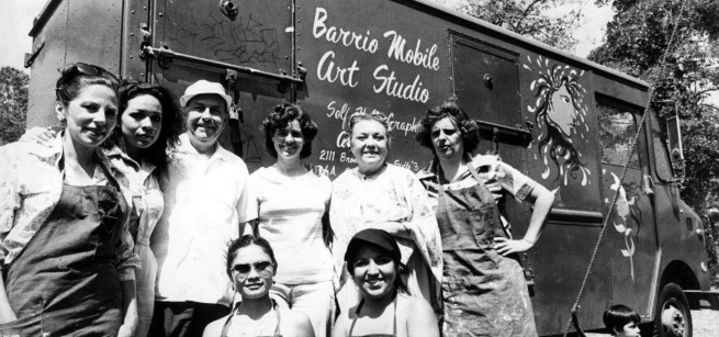 Barrio Mobile art studio and 8 artists