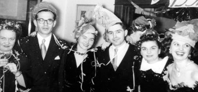 Men and women celebrating New Years eve 