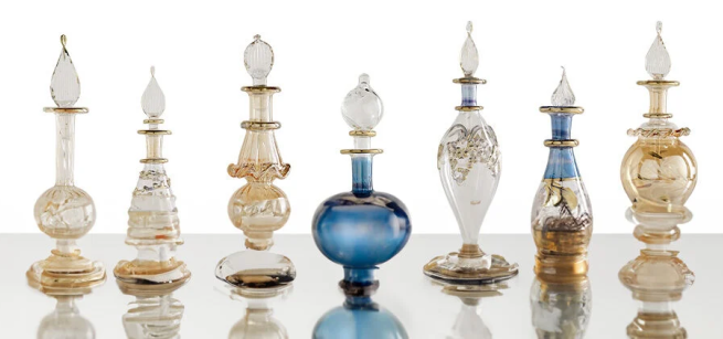Photo of perfume bottles 