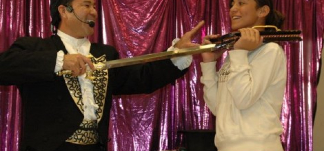 Magician Allen O'shiro