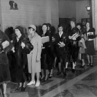 Long circulation line at Central Library, 1931. Herald Examiner Collection/Los Angeles Public Library.