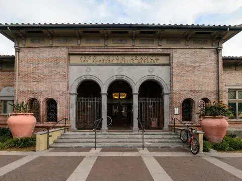 exterior of Pico Union Branch Library