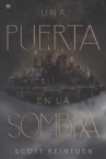 Book cover of Una puerta en la sombra 