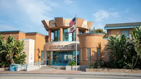 Exterior of Baldwin Hills Branch Library