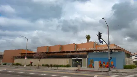 図書館の場所 | Los Angeles Public Library