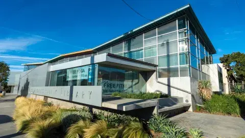 Exterior of Sylmar Branch Library