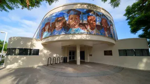 Exterior of Watts Branch Library