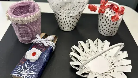 Paper cup crafts