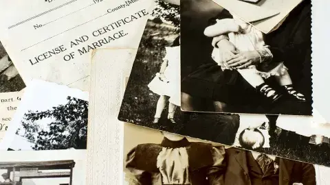 Collection of unsorted photographs and documents