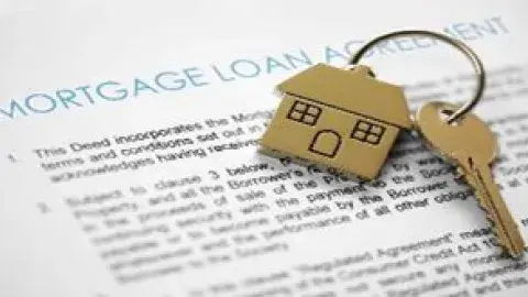 Key Chain with a house and key