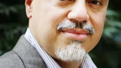 Héctor Tobar