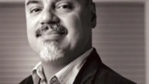 Héctor Tobar
